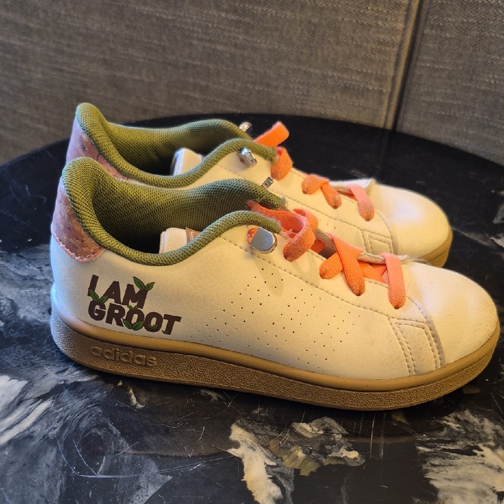 Adidas + Marvel I Am Groot Tenis Advantage Sneakers